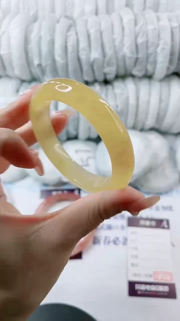 【闪购商品】石英质玉手镯未镶嵌0548618038-多样性发货