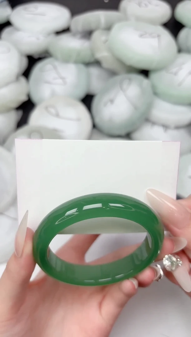 未镶嵌手镯石英质玉106-56.6