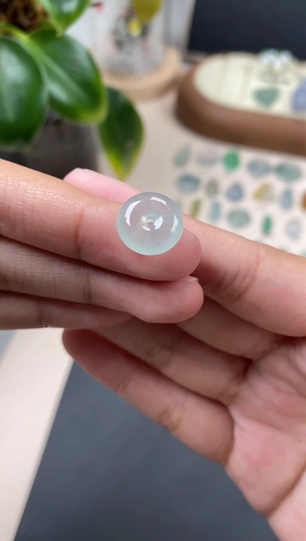 【闪购商品】翡翠颈饰未镶嵌翡翠冰种平安扣