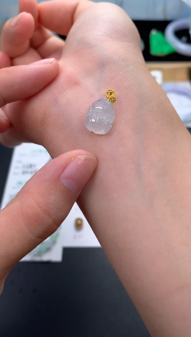 18K金镶嵌把件翡翠48小时鉴赏期 退货不扣服务费