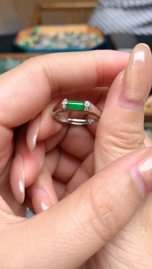 颈饰银S925镶嵌翡翠25112701