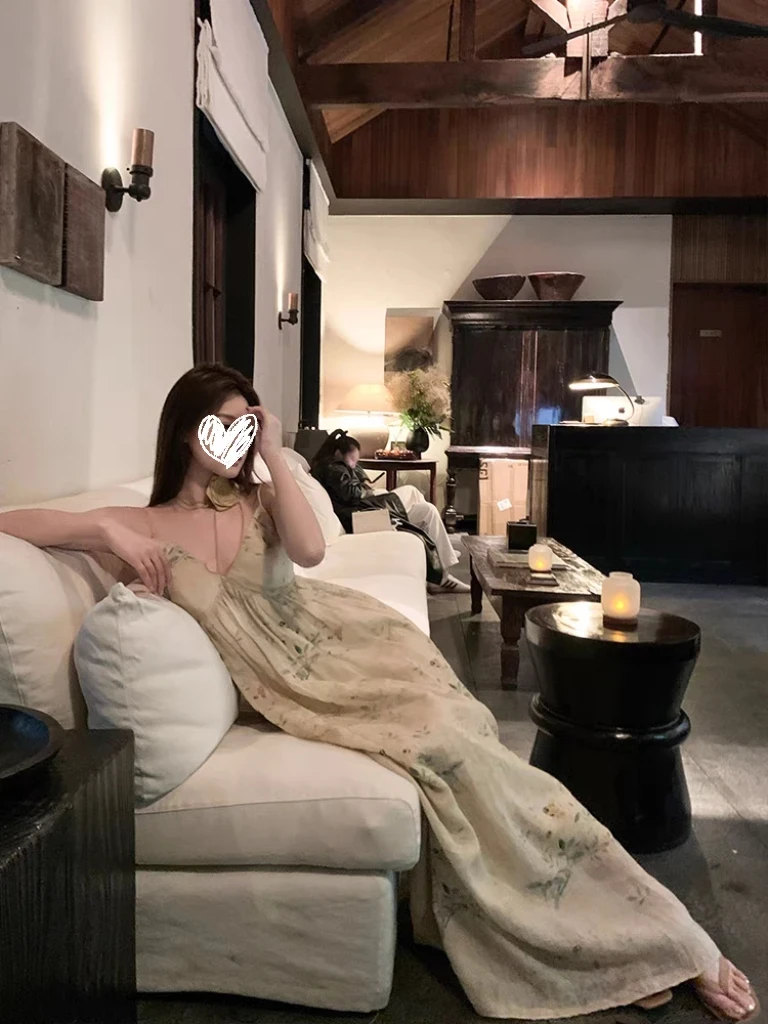 【江南美人】 V领别致印花连衣裙女夏季复古浪漫减龄收腰长裙女1271