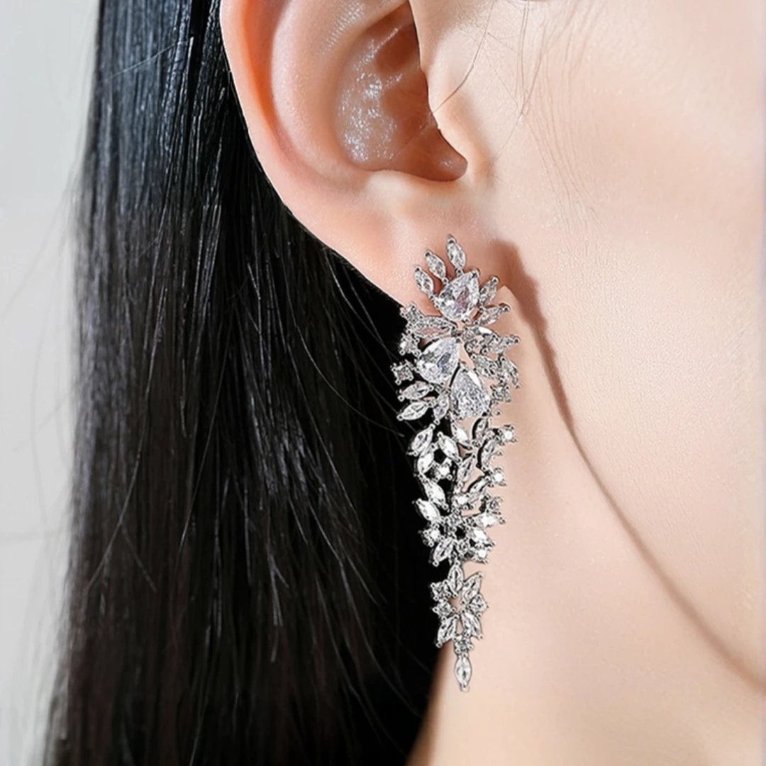 合金仿水晶耳饰 长款轻奢时尚欧美个性气质小众夸张大气百搭耳环