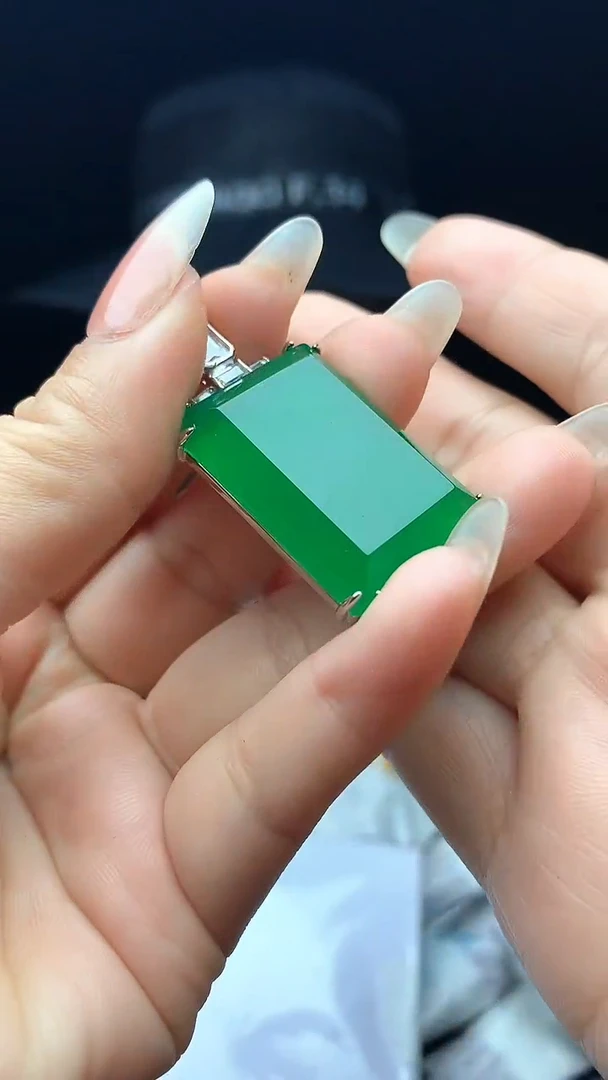 满色吊坠    所见即所得