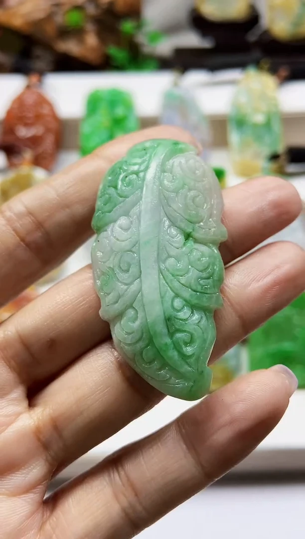 颈饰未镶嵌翡翠翡翠A货