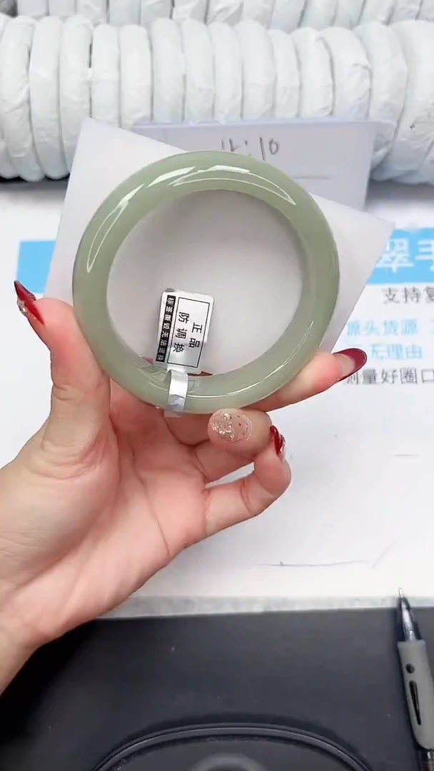 未镶嵌手镯石英质玉105-60.2DK