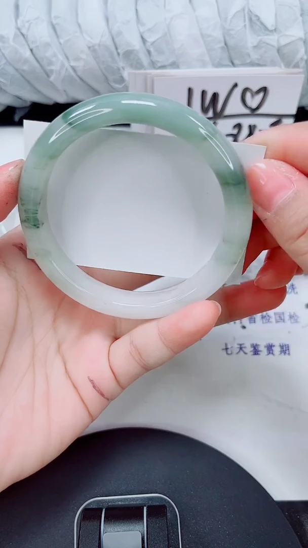 未镶嵌手镯石英质玉144-59/60