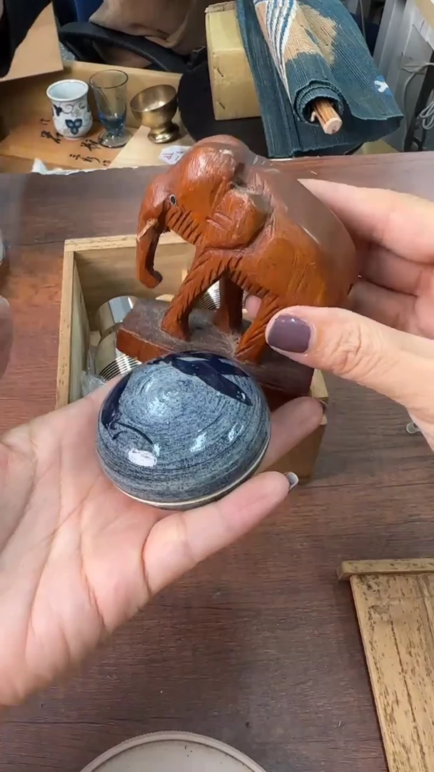 丫****气紧张而又忙碌的一天