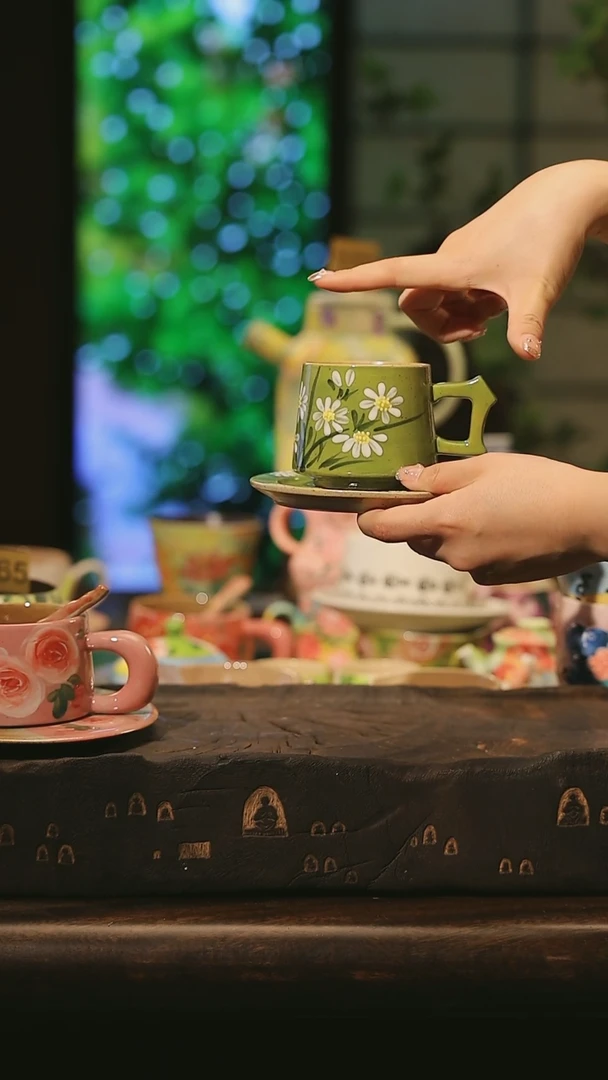 陶瓷景德镇高温手绘釉下彩设计师款式