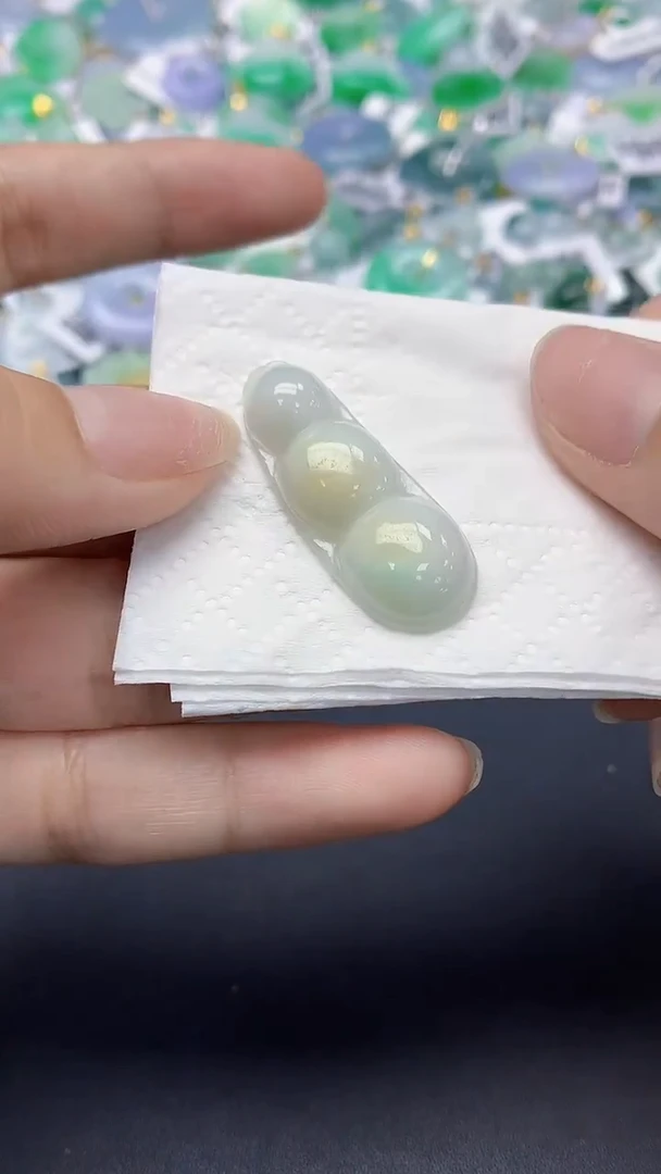 翡翠未镶嵌颈饰天然缅甸a货翡翠