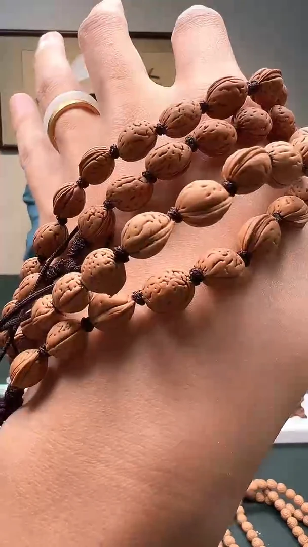 手串桃核9mm+纯野原生态小刀脐桃核手持