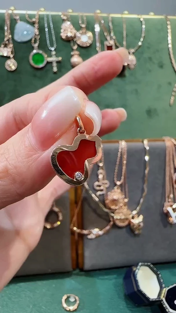 【闪购商品】玛瑙/玉髓吊坠(不含链)18K金镶嵌18K金钻石葫芦吊坠