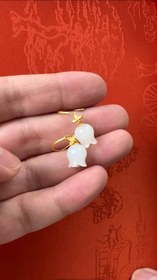 【闪购商品】和田玉首饰18K金镶嵌俄料白玉铃兰耳环