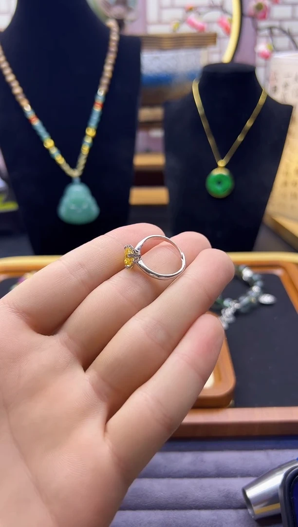 【闪购商品】红宝石戒指银S925镶嵌J59