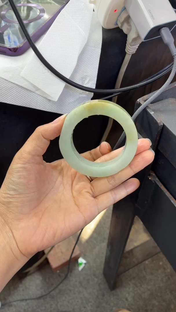 未镶嵌正圈定制翡翠彩翡翠手镯定制