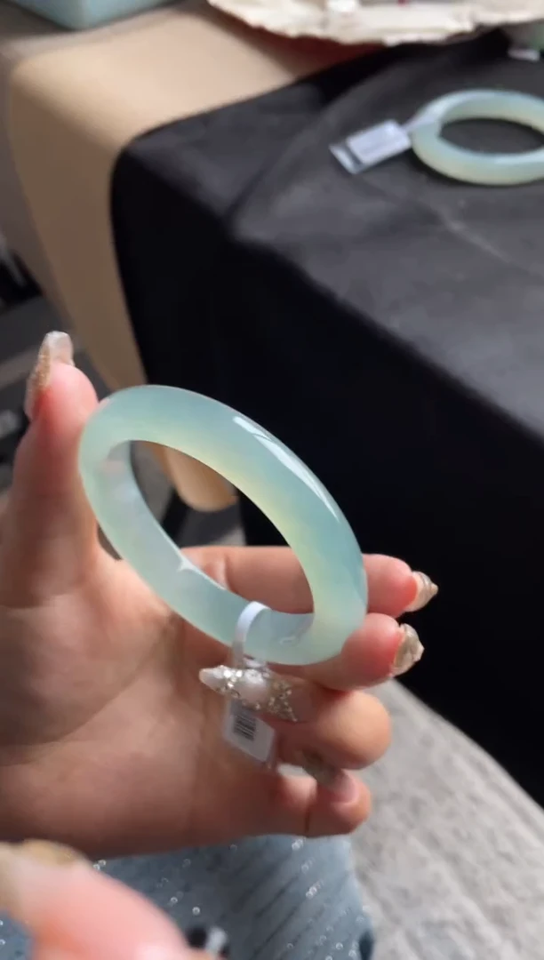 未镶嵌手镯翡翠三天鉴赏期
