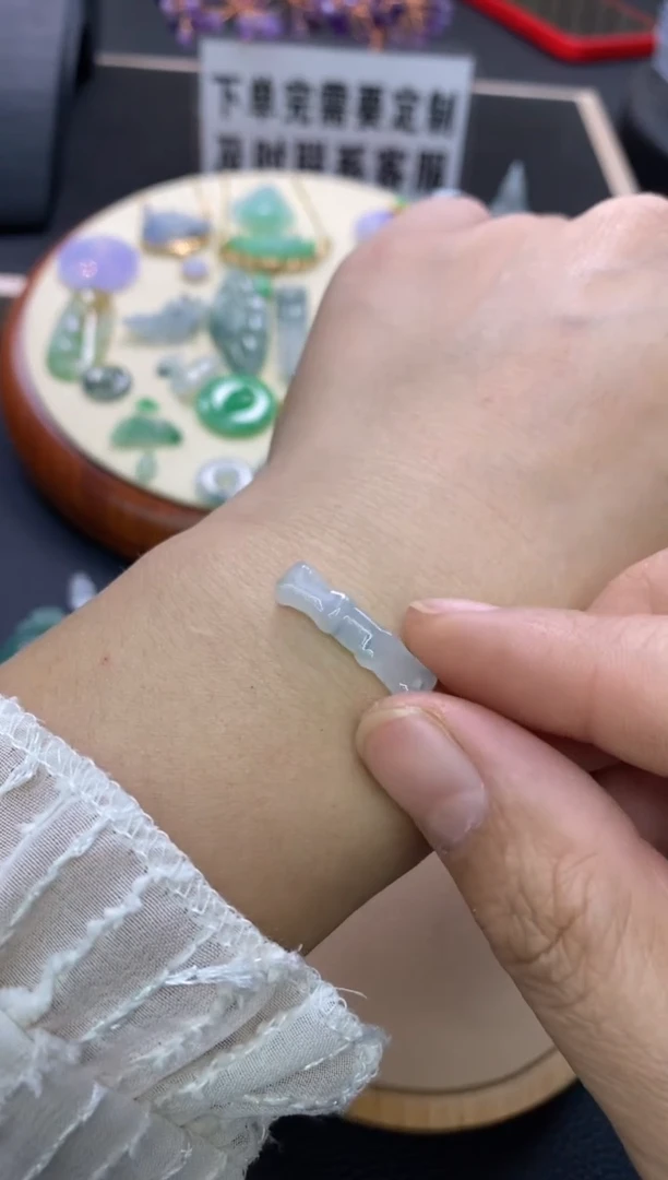 【闪购商品】翡翠颈饰未镶嵌翡翠净货28481