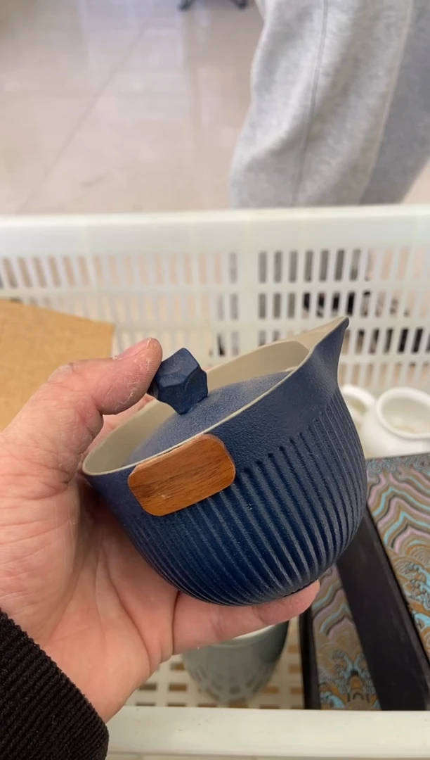 杯无运费险有瑕疵的摄影的产品有使用过的痕迹有点脏介意勿拍