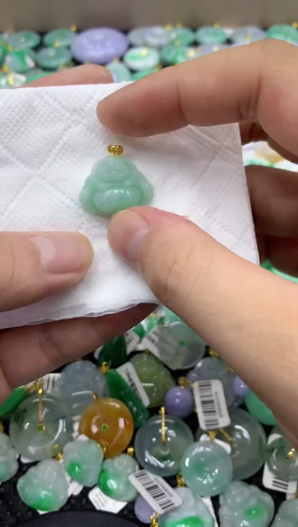 颈饰未镶嵌翡翠天然缅甸翡翠A货