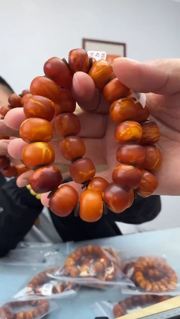 琥珀未镶嵌珠宝奇石假一罚十，特永久原价包退多样性发一件039