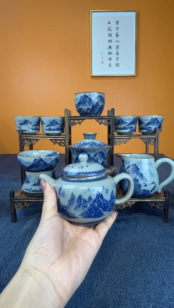 用****1景德镇千里江山壶