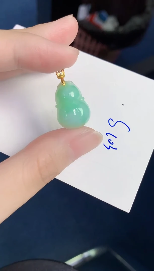 颈饰未镶嵌翡翠天然翡翠缅甸A货