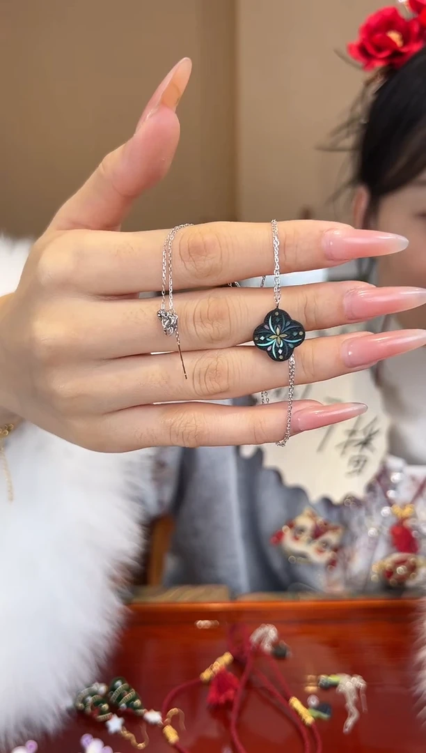 刺绣苏绣世家非遗手工（项链）