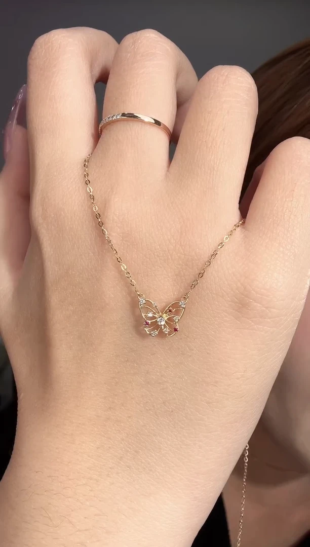 颈饰18K金镶嵌钻石1.53