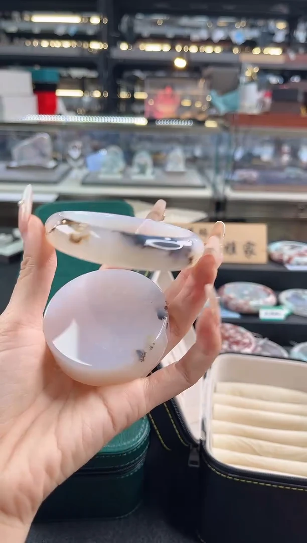 未镶嵌手镯石英质玉63圈口（赠品镯心）s951
