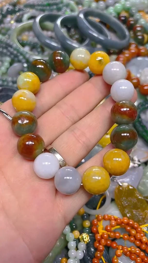 颈饰未镶嵌翡翠13mm/ T /翡翠A货，一件也是批发价