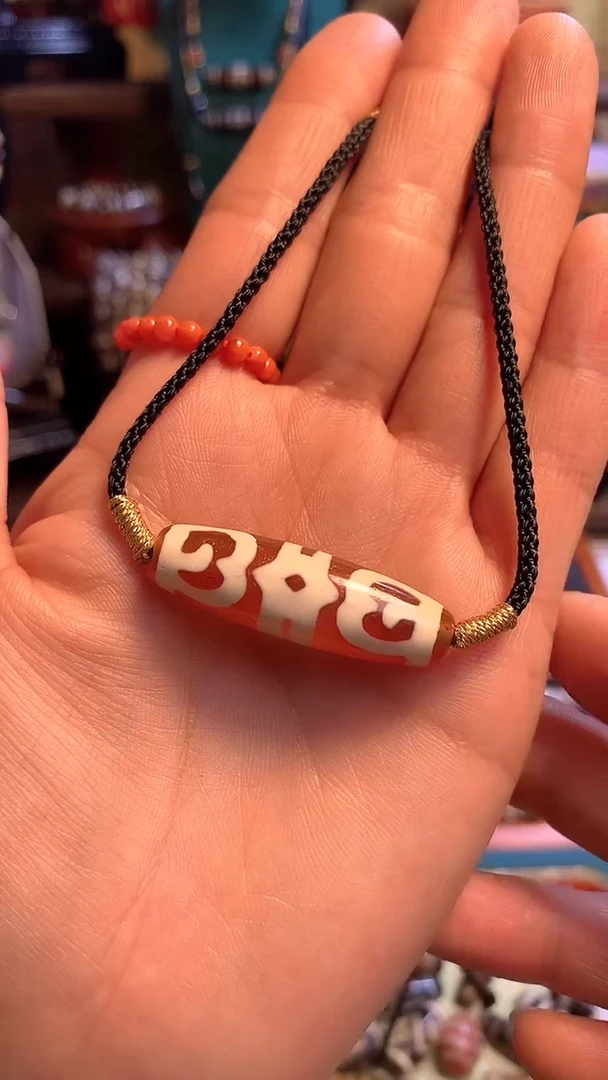 玛瑙/玉髓颈饰未镶嵌1