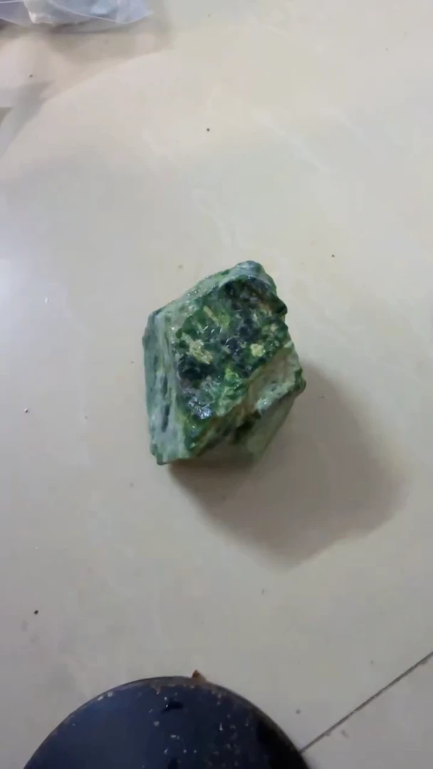 未镶嵌挂件翡翠南****德天然翡翠213