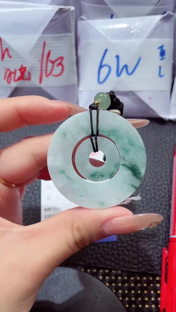 颈饰未镶嵌翡翠2