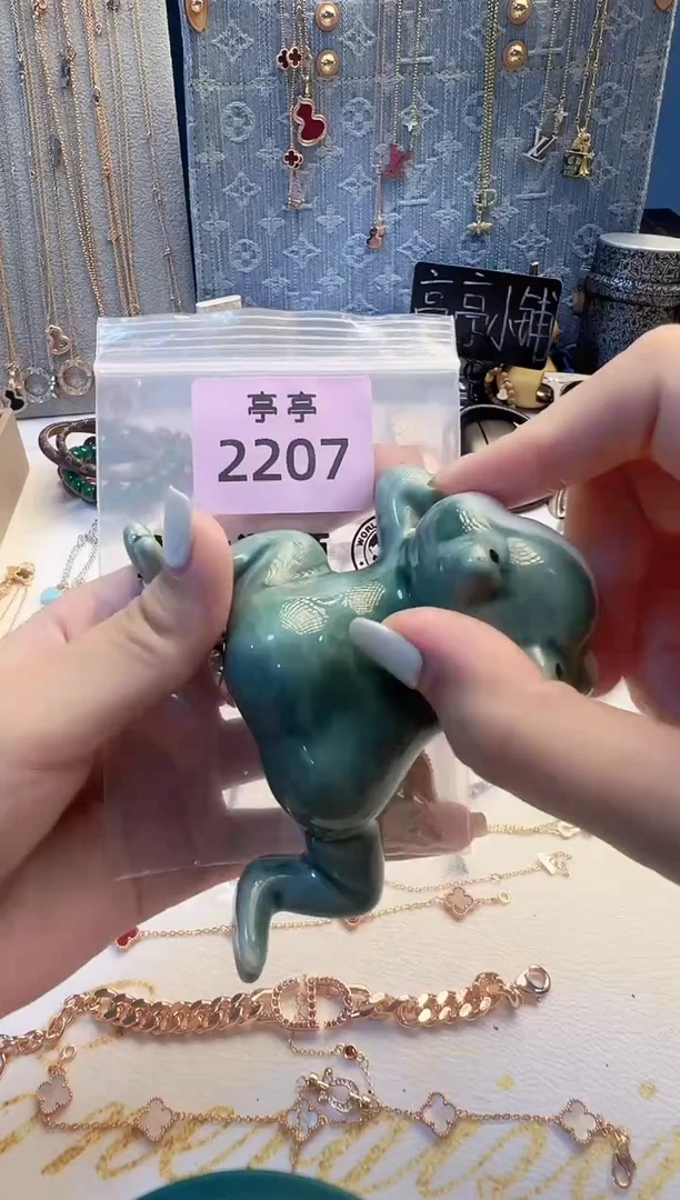 瓷片雪*彧贤聚宝阁彧贤聚宝阁