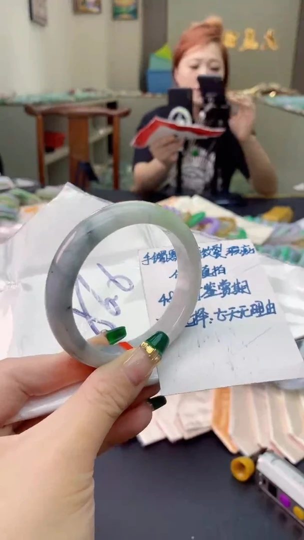 翡翠手镯未镶嵌0818367533