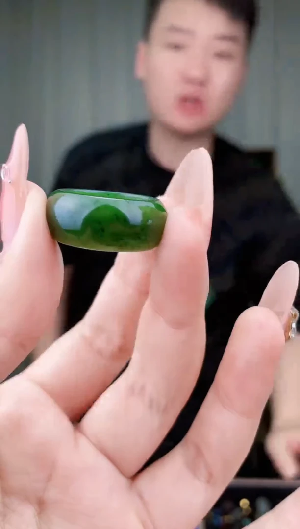 和田玉未镶嵌挂件拍一发一，多样性发货！