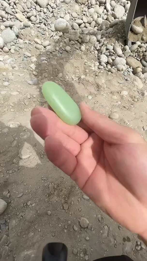 颈饰未镶嵌和田玉0031
