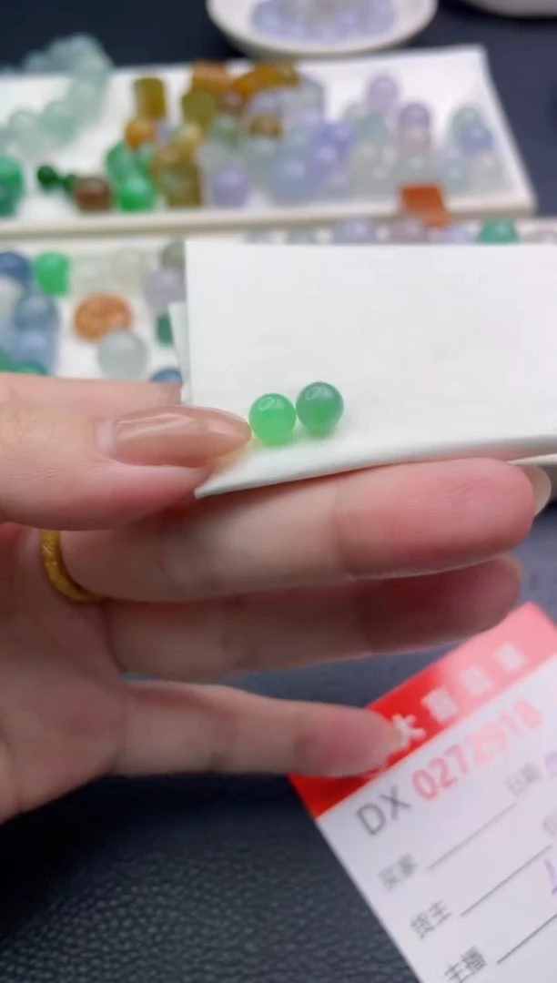 未镶嵌定制翡翠林**i珠子