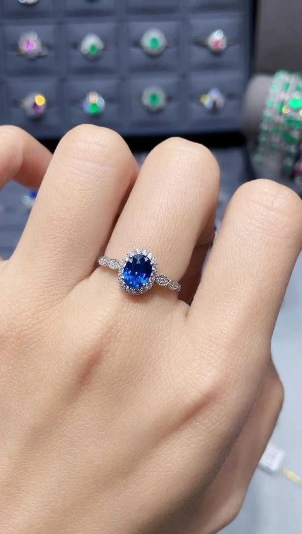 【闪购商品】蓝宝石戒指18K金镶嵌1.04克拉