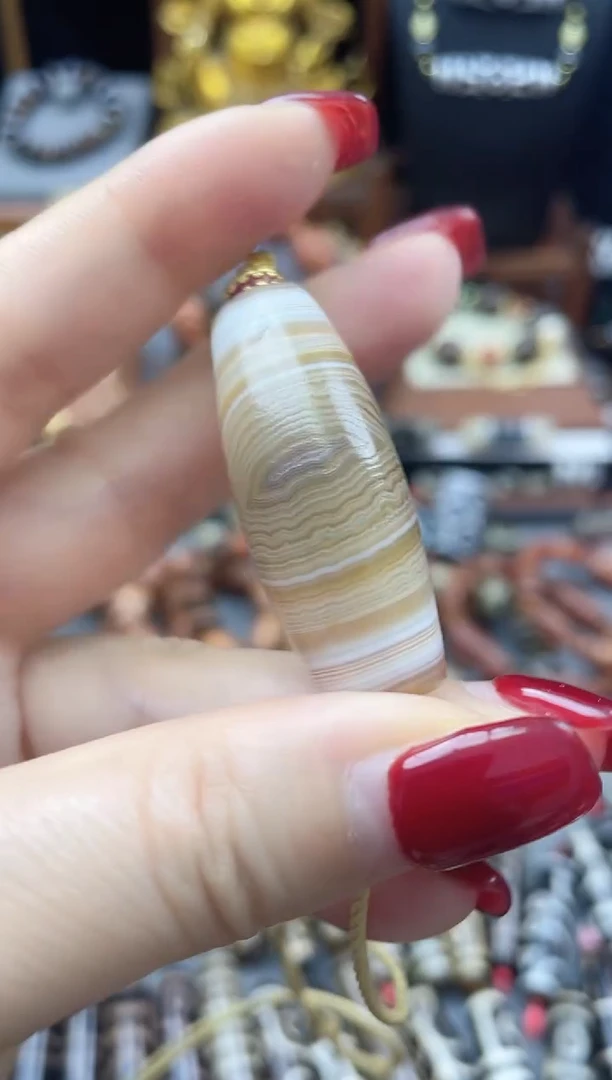 玛瑙/玉髓散珠天然缠丝药师