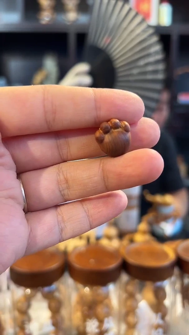 崖柏精品微瑕小猫爪