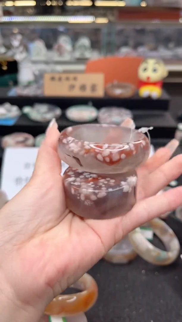 石英质玉手镯未镶嵌55圈口（赠品镯心）6330034