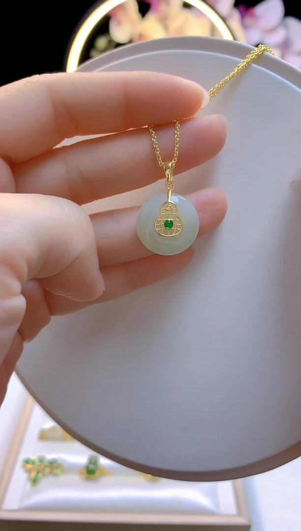 吊坠(赠链)银S925镶嵌和田玉葫芦款平安扣