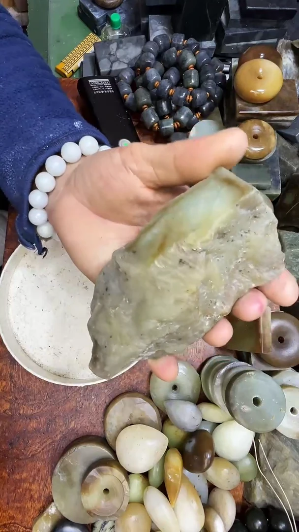 未镶嵌和田玉珠宝半成品1