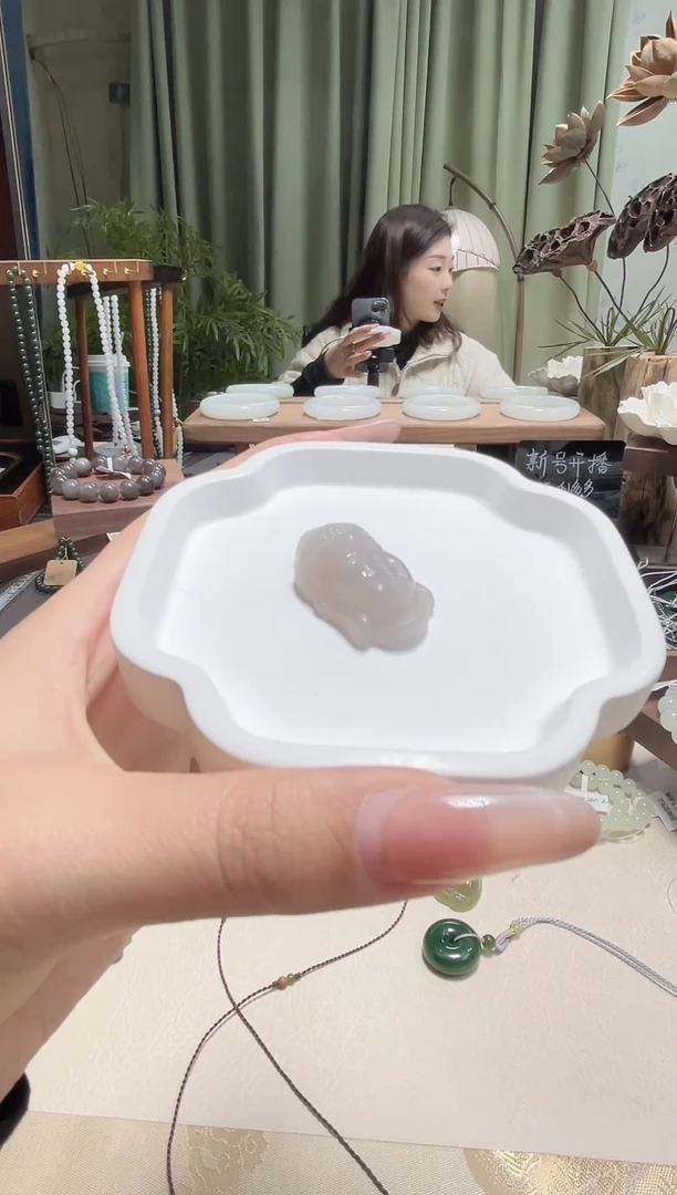 颈饰未镶嵌和田玉和田玉冰烟紫佛头35