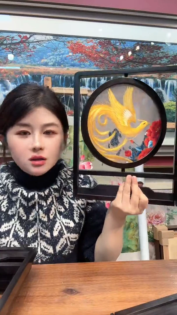 竖款非遗苏绣手工刺绣摆台