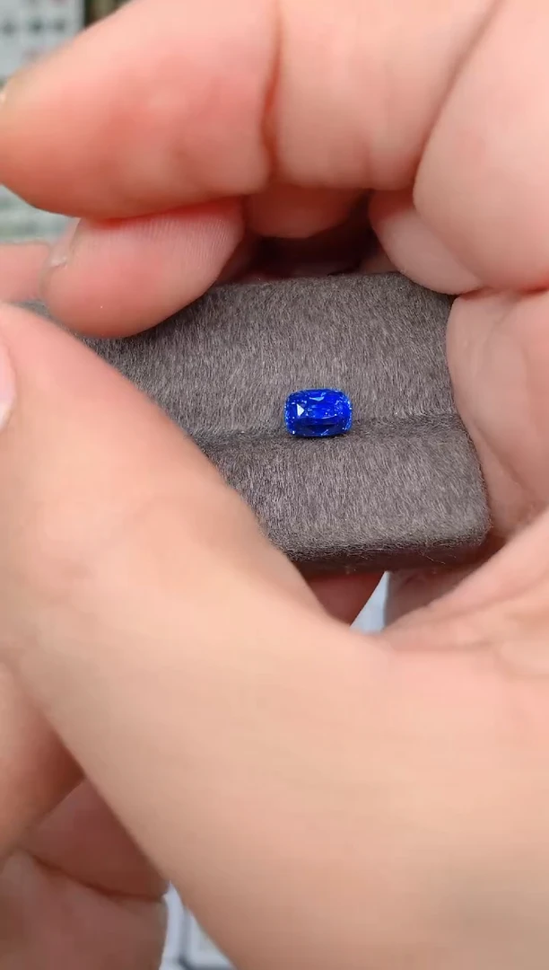 裸石蓝宝石2.14ct无烧grs