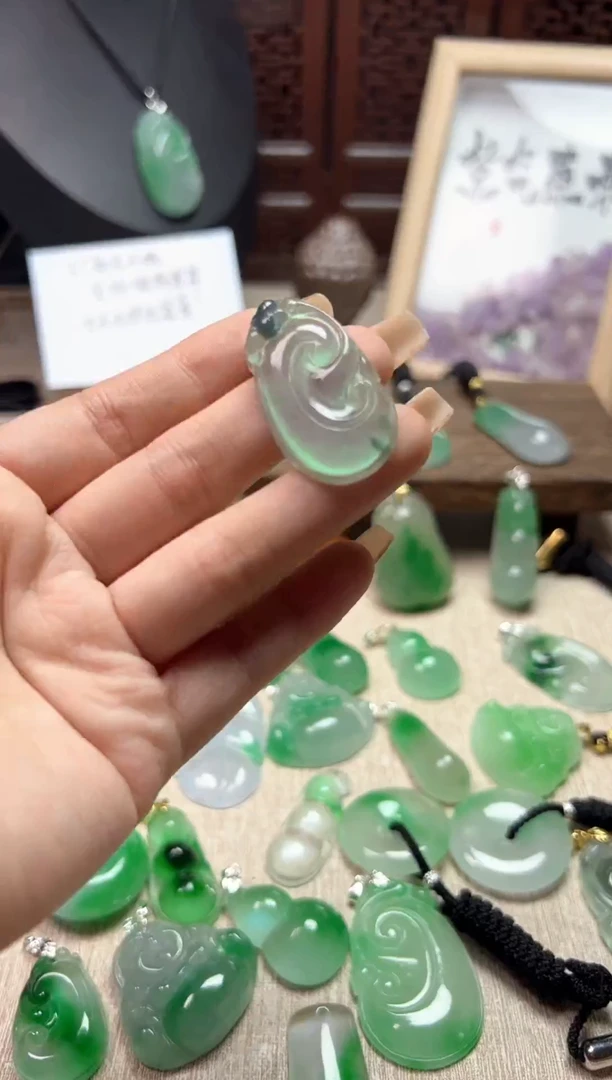 颈饰未镶嵌翡翠所见即所得，一图一物