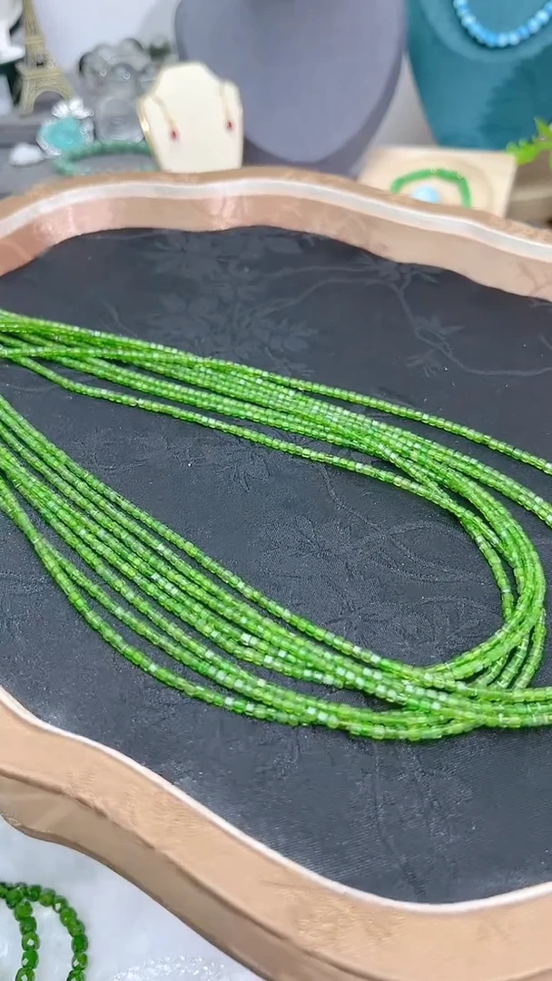 【闪购商品】透辉石项链银S925镶嵌多样性发其一199