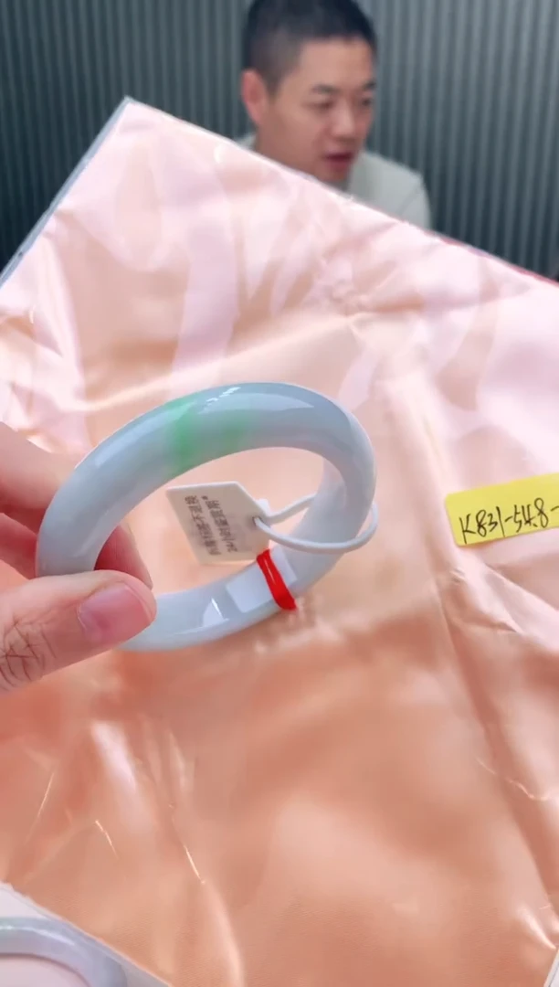 未镶嵌手镯翡翠58